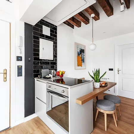 Bright & Cozy -2beds 1bath-tirso De Molina Madrid
