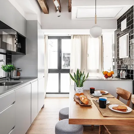 Bright & Cozy -2beds 1bath-tirso De Molina