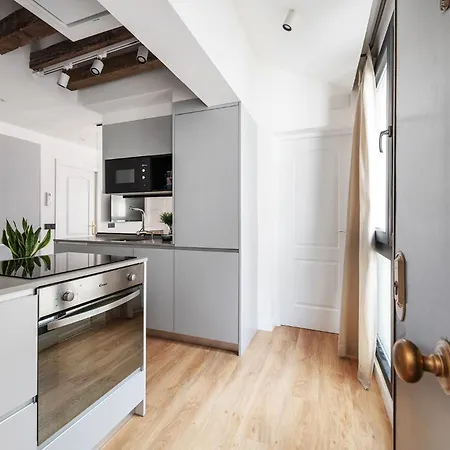 Bright & Cozy -2beds 1bath-tirso De Molina Apartment