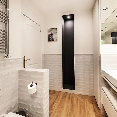 Bright & Cozy -2beds 1bath-tirso De Molina Apartment