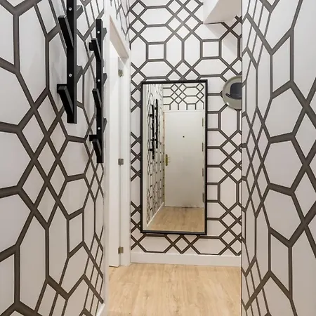Stylish Apartment- 1 Bedroom 1 Bathroom -chueca Apartment *