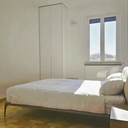 Apartment Apartamento Leon Madrid