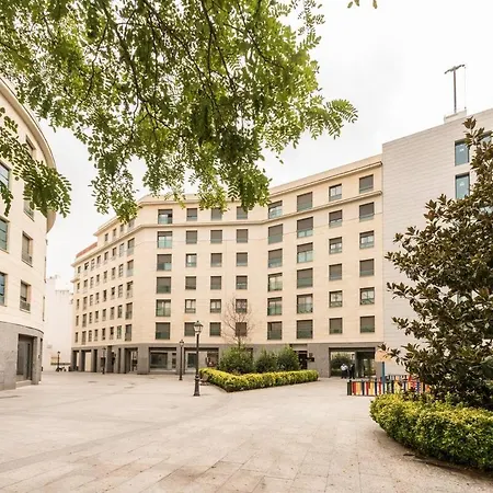 Cosy Bright & 2bd 2bth Salamanca &goya *