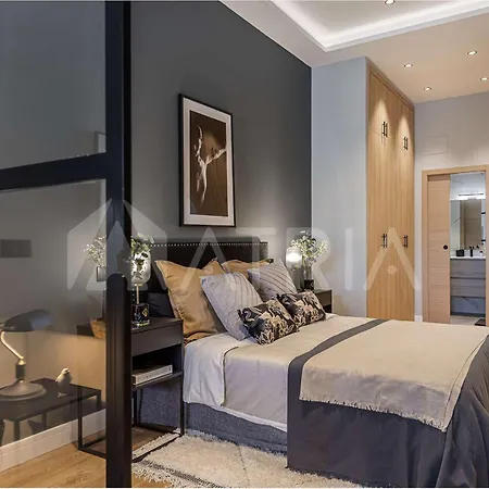 Flat 5 10m Walk To Bernabeu Real Stadium Apartment *