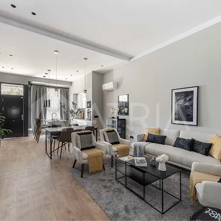 Designer 4 Apartment Madrid