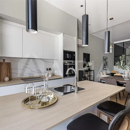 Designer 4 Apartment Madrid
