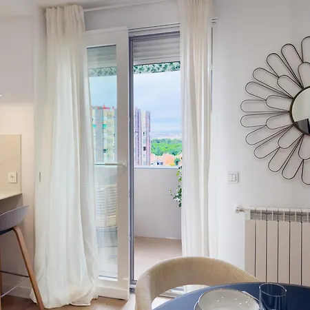 Lagunaria - Con Despacho En Retiro, Apartment Madrid