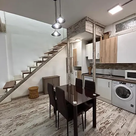 Apartment And Quiet Flat In