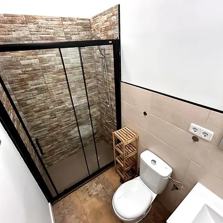 And Quiet Flat In Apartment *