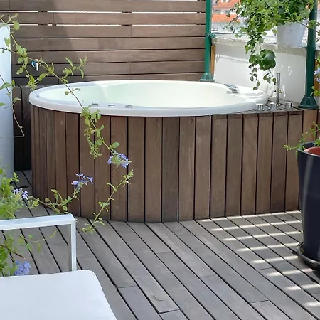 Rooftop With Amazing Views Apartment
