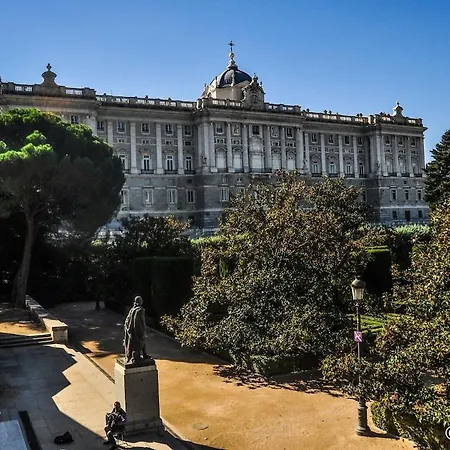Rooftop With Amazing Views Apartment Madrid