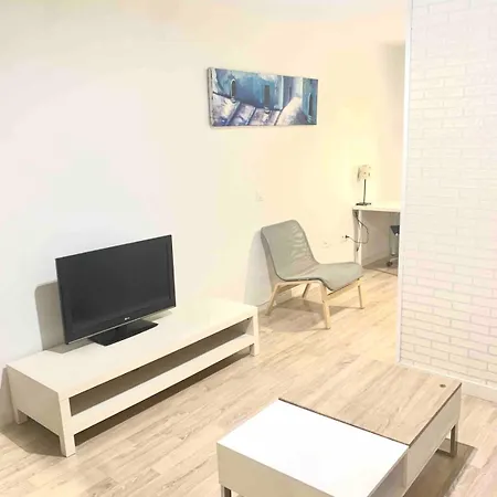 Madrid City Apartment *