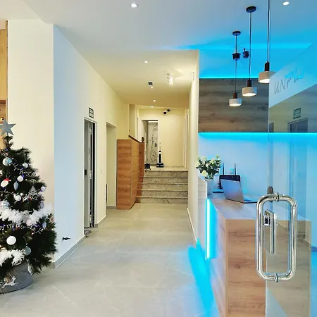 Hostal Unplan *