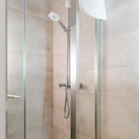 Excelsior Guest house 2*
