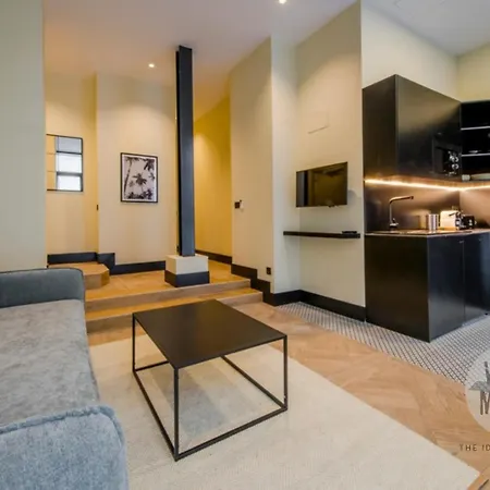 Apartment Historia En Justicia 8, Hernan Cortes 12 E2
