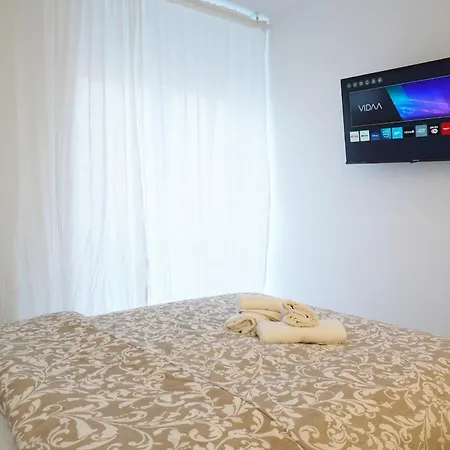 Sur Apartment *