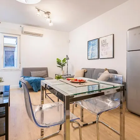 Apartment Moderno En El Centro By Bebalmy Madrid