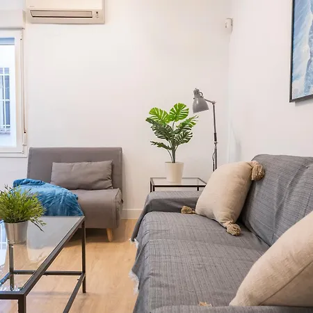 Moderno En El Centro By Bebalmy