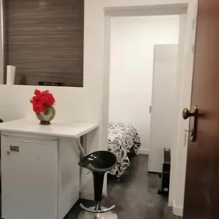 Apartment Corrala Con Estilo En Malasana