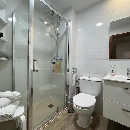 Apartment Mercurio- Barajas 1b *