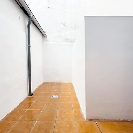 Comodas En Piso Amplio Pensión Madrid
