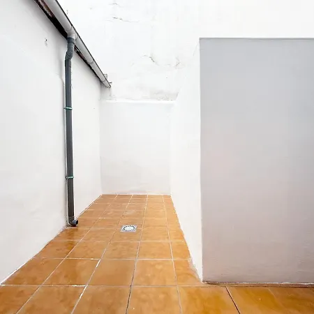 Con Patio Luminoso Y Amplio Apartment
