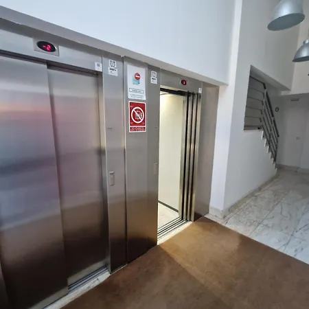 Apartment Estupendo Atico En Cuatro Vientos Madrid