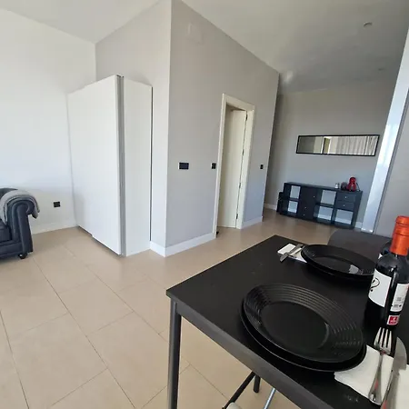 Estupendo Atico En Cuatro Vientos Apartment