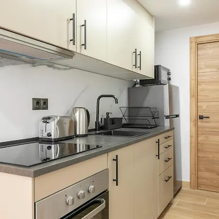 Apartment New And Spacious Loft Area Numancia Madrid