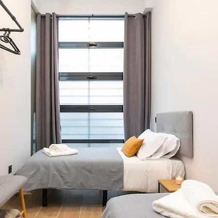 New And Spacious Loft Area Numancia * Madrid