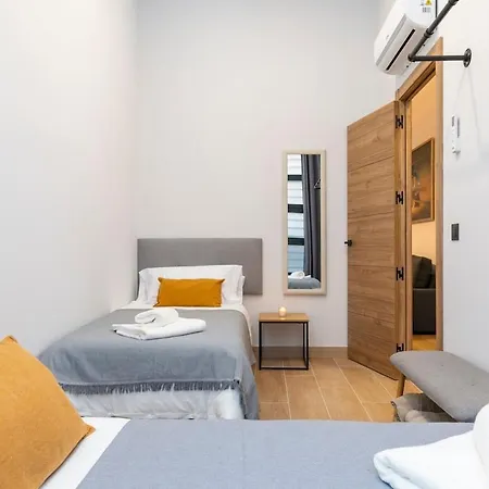 Apartment New And Spacious Loft Area Numancia Madrid