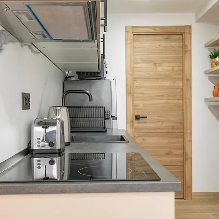 New And Spacious Loft Area Numancia Apartment *