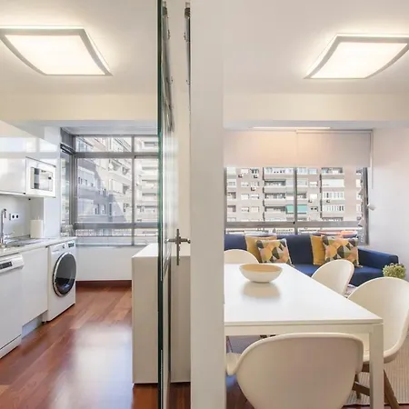 Apartment Total Access 4 Person