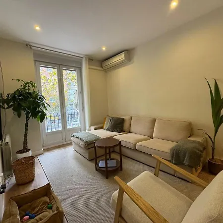 Apartamento Aura Salamanca 2 Bedroom Flat With Balcony
