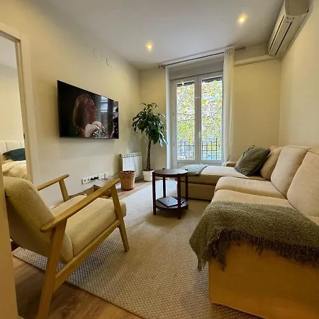 Aura Salamanca 2 Bedroom Flat With Balcony Apartamento