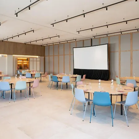 Hotel Innside By Melia Valdebebas Madrid