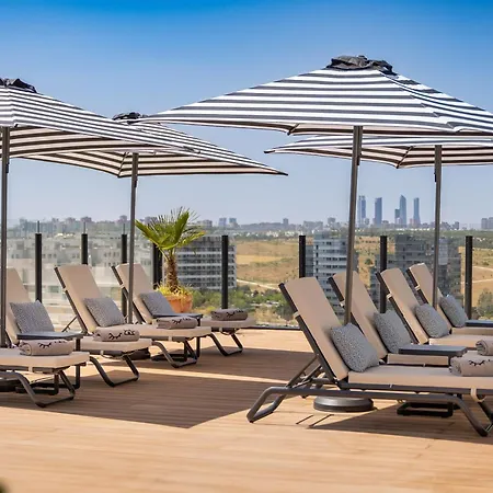 Innside By Melia Valdebebas Hotel 4*