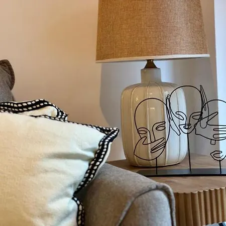 Apartment Modern & Bright Studio *