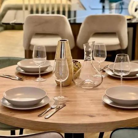Modern & Bright Studio * Madrid