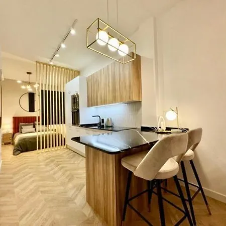 Modern & Bright Studio * Madrid