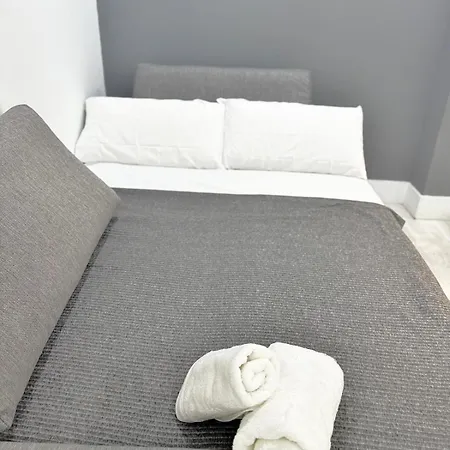 Piso Atico Con Terraza Y Jacuzzi Con Vistas A Sol En Centro *