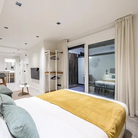 Atyco Apartment *