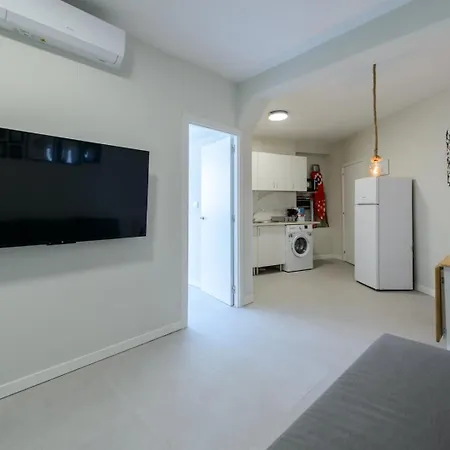 Guestready - Embajadores Apartment
