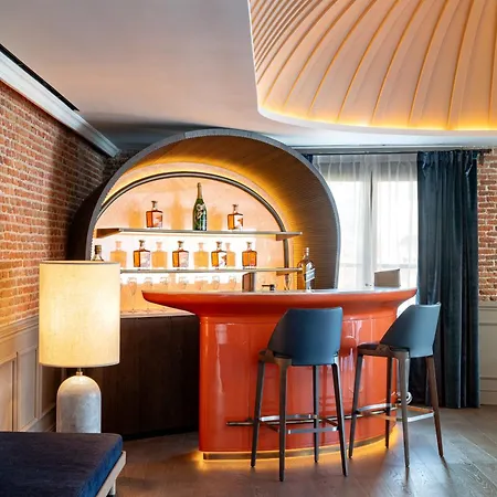 Aparthotel Casa Faraona Luxury Residences *
