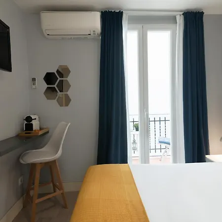 Гостевой дом 8rooms 2*