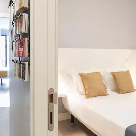 בית הארחה 8rooms מדריד