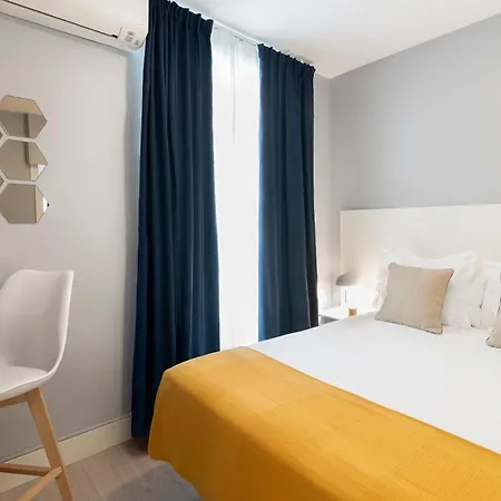 8rooms בית הארחה