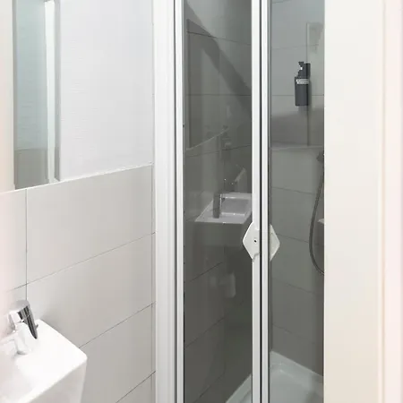 8rooms Гостевой дом 2*