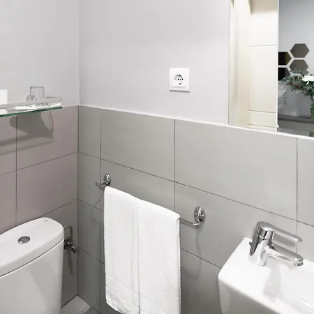 8rooms Гостевой дом 2*