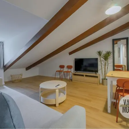 Fashion Design Loft En Calle Carretas-sol 4pax *